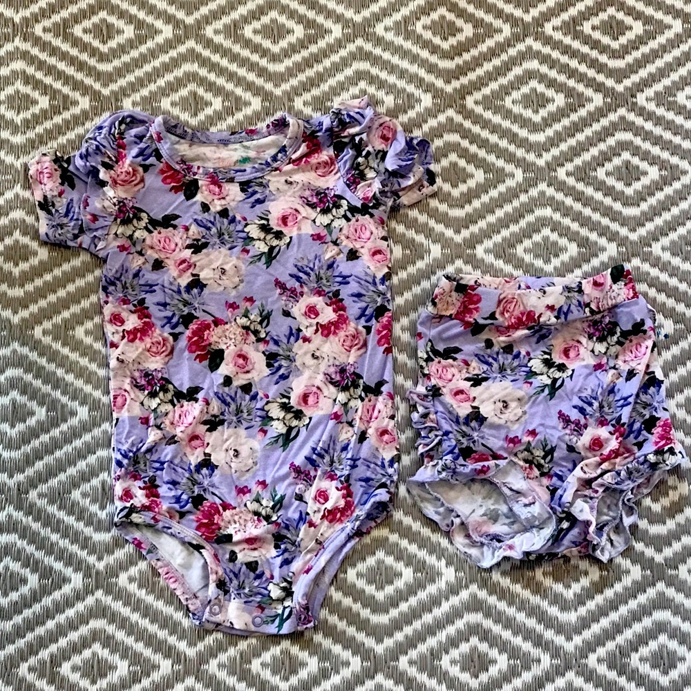 Gigi and Max Ruffle Bottom Outfit